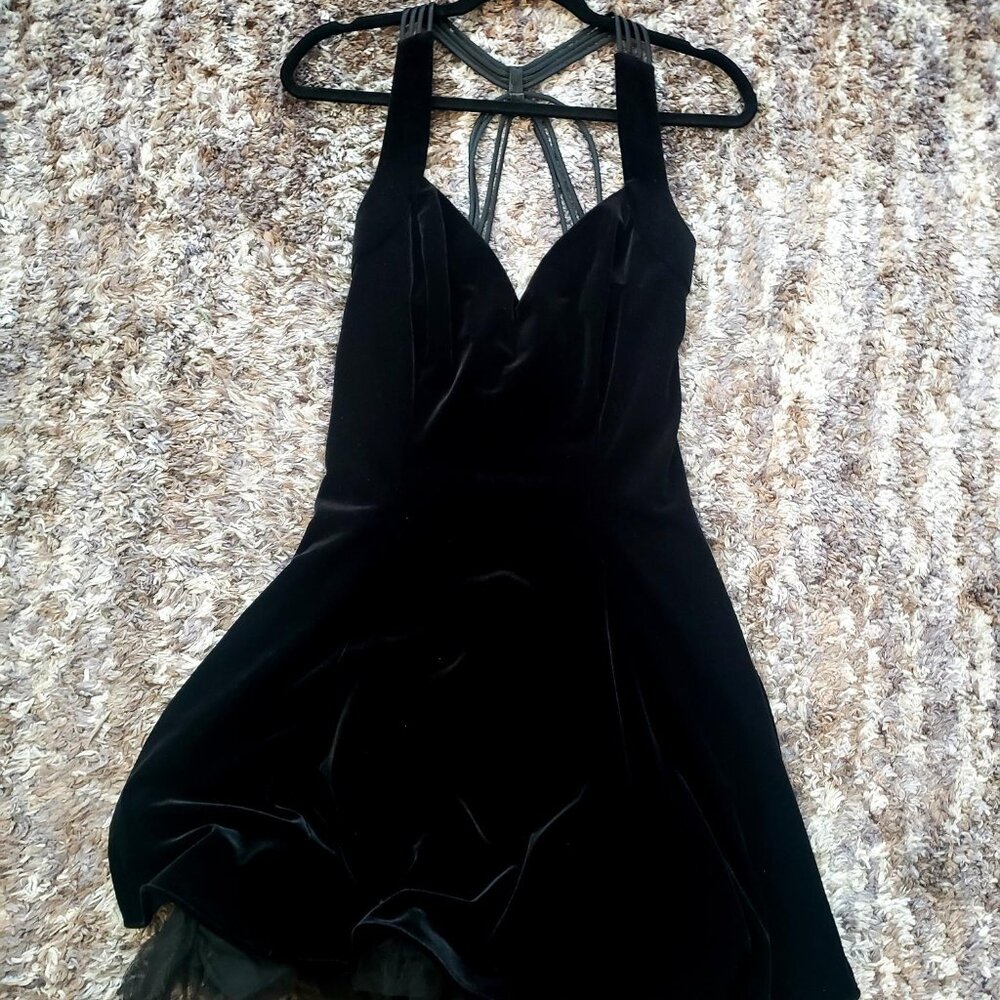 BETSY & ADAM By Linda Bernell Women's Halter Black Velvet Dress - Size 12